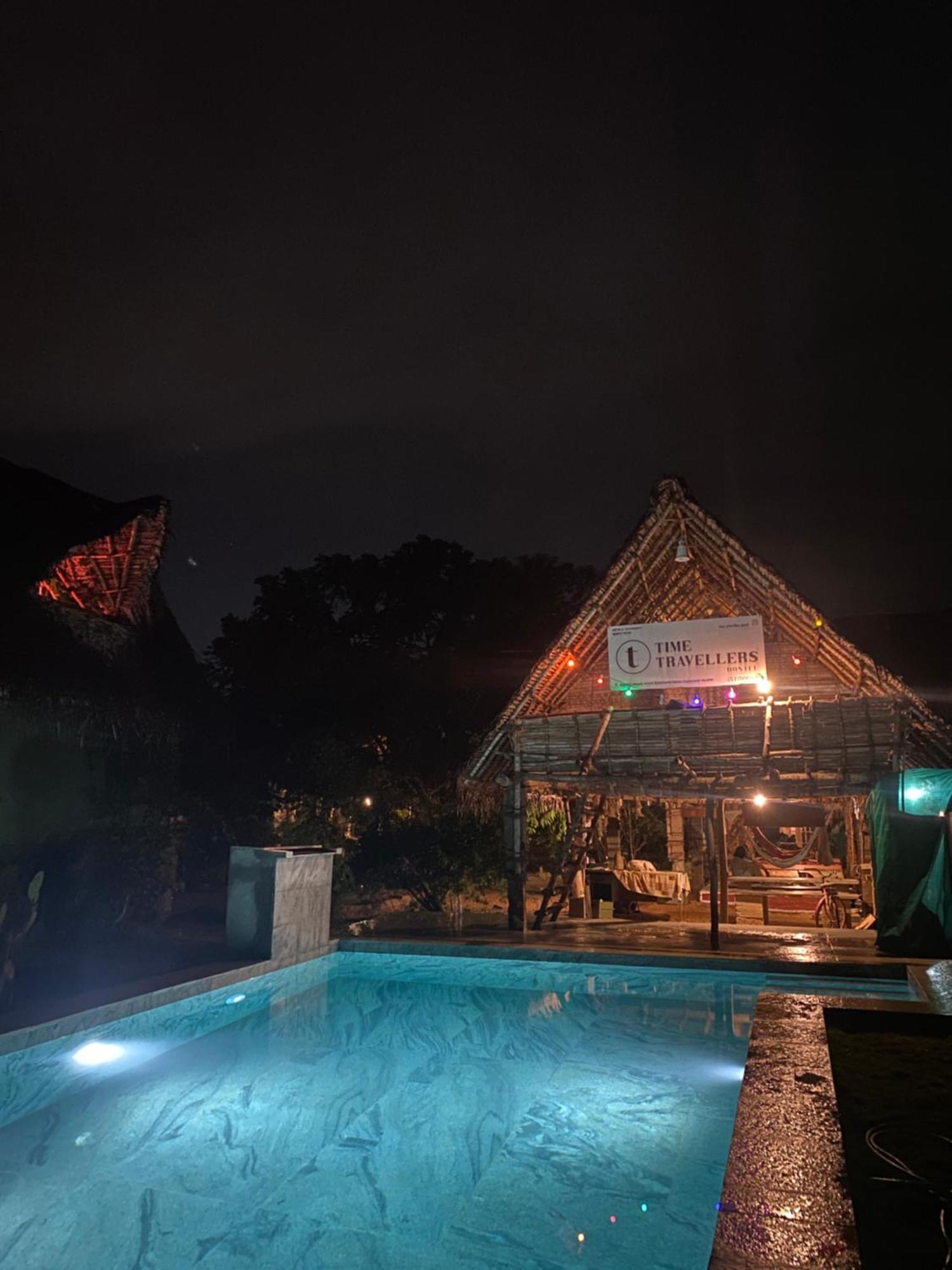 Time Travellers Hostel オーロヴィル エクステリア 写真